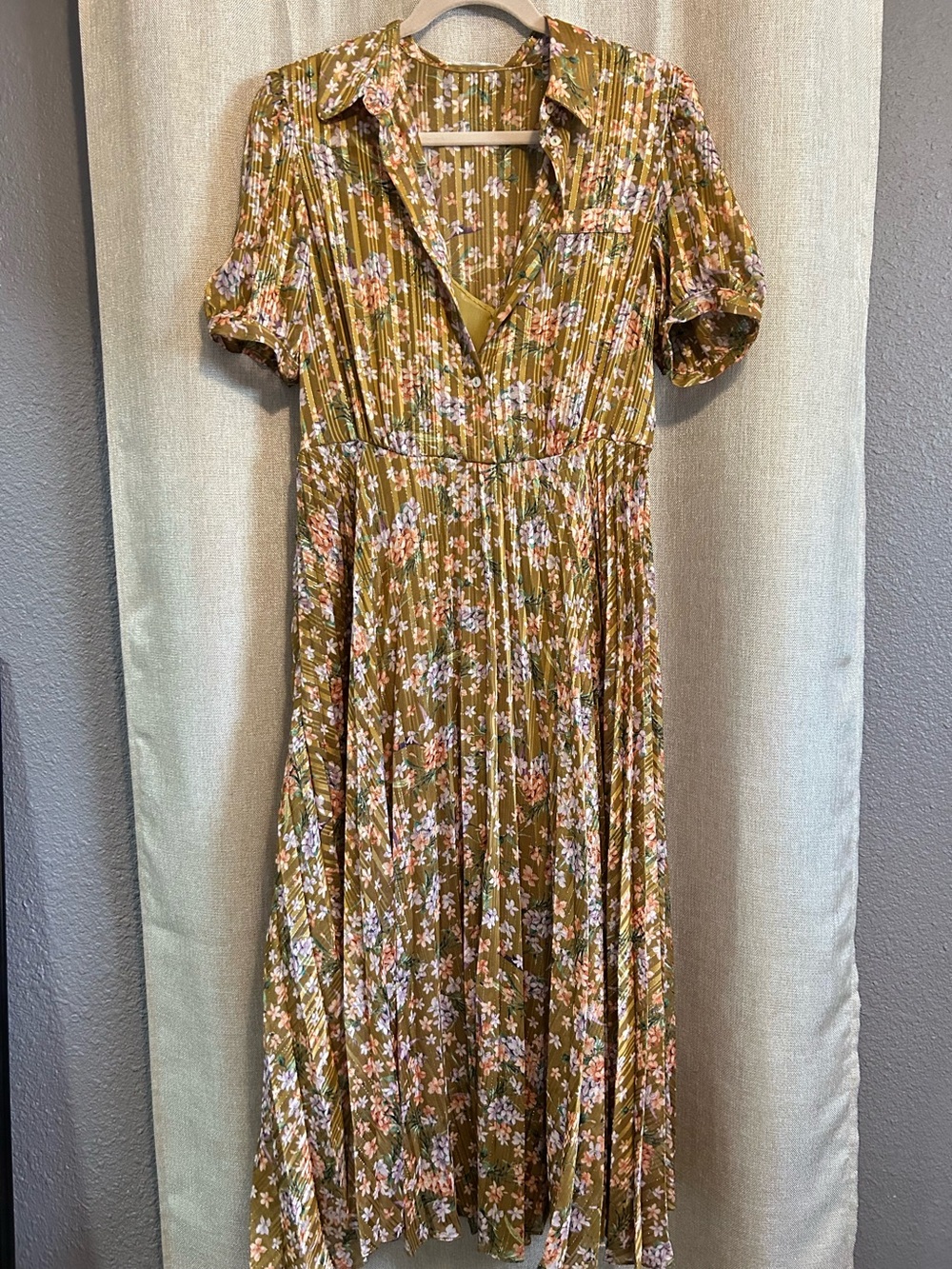 Floral Pleated Midi Dress